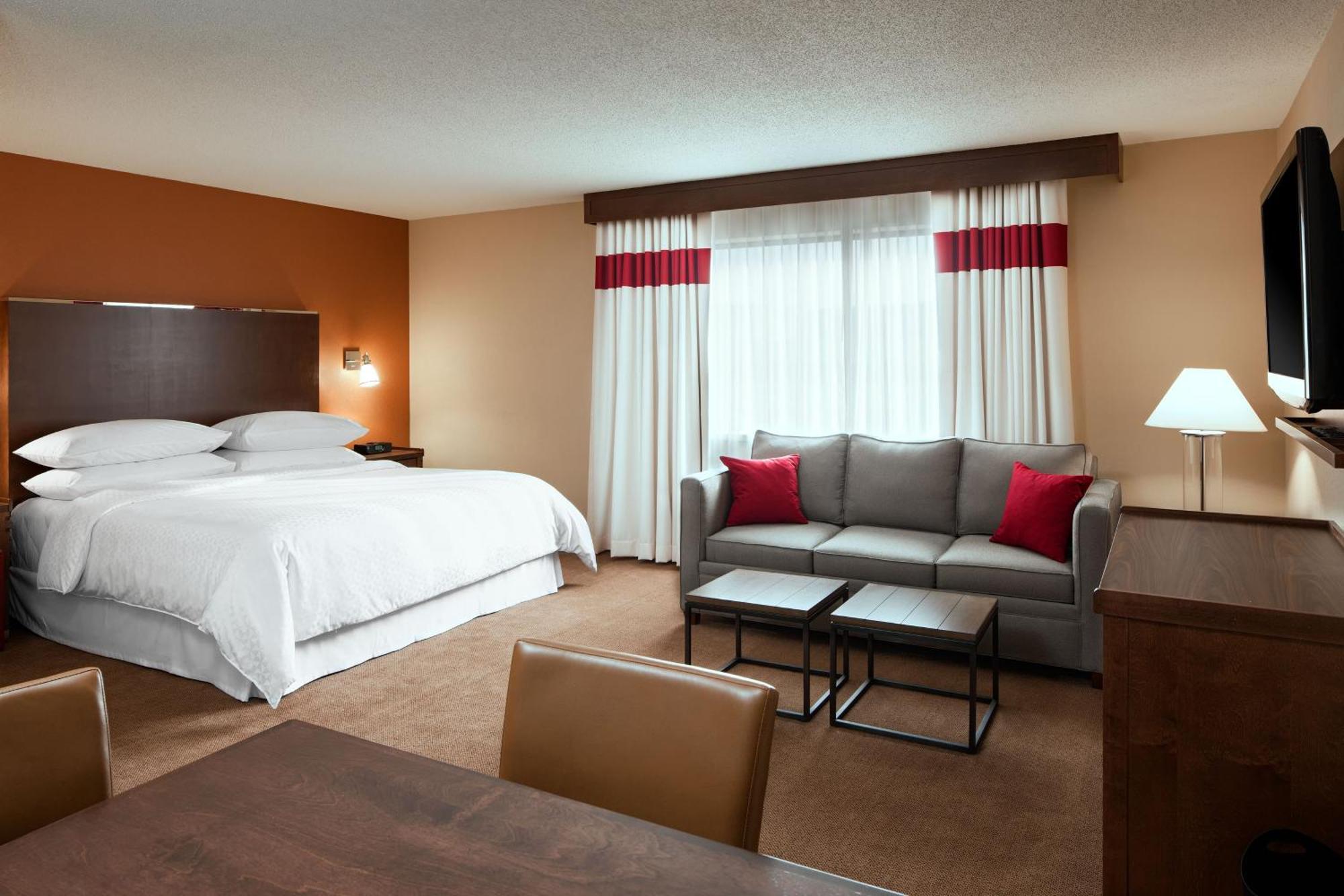 Four Points By Sheraton Edmundston Hotel & Conference Center Esterno foto