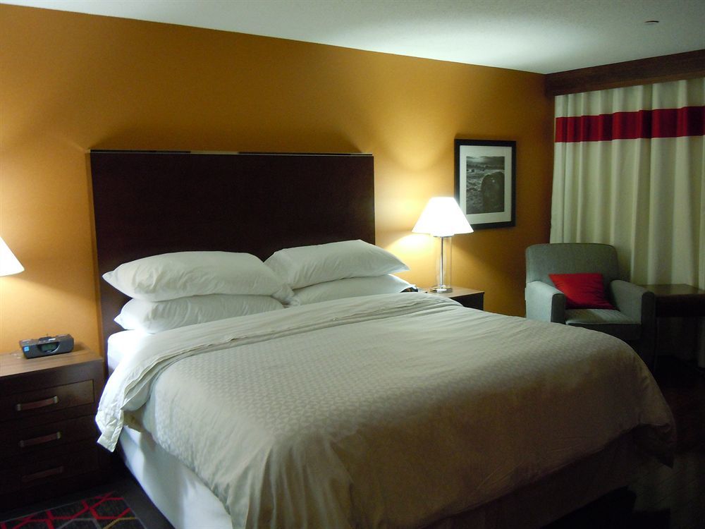 Four Points By Sheraton Edmundston Hotel & Conference Center Esterno foto